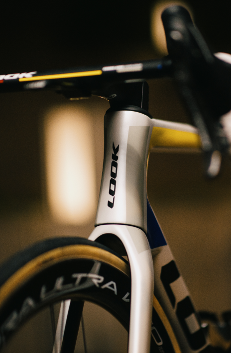 795 Blade2 RS - Iconic Platinum White