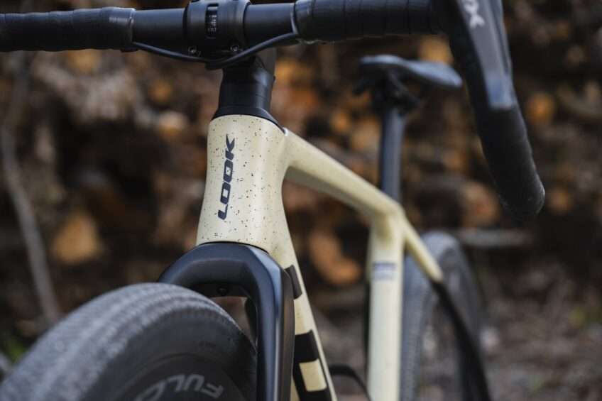 G85 Cezal - Speckeld Sand/Black