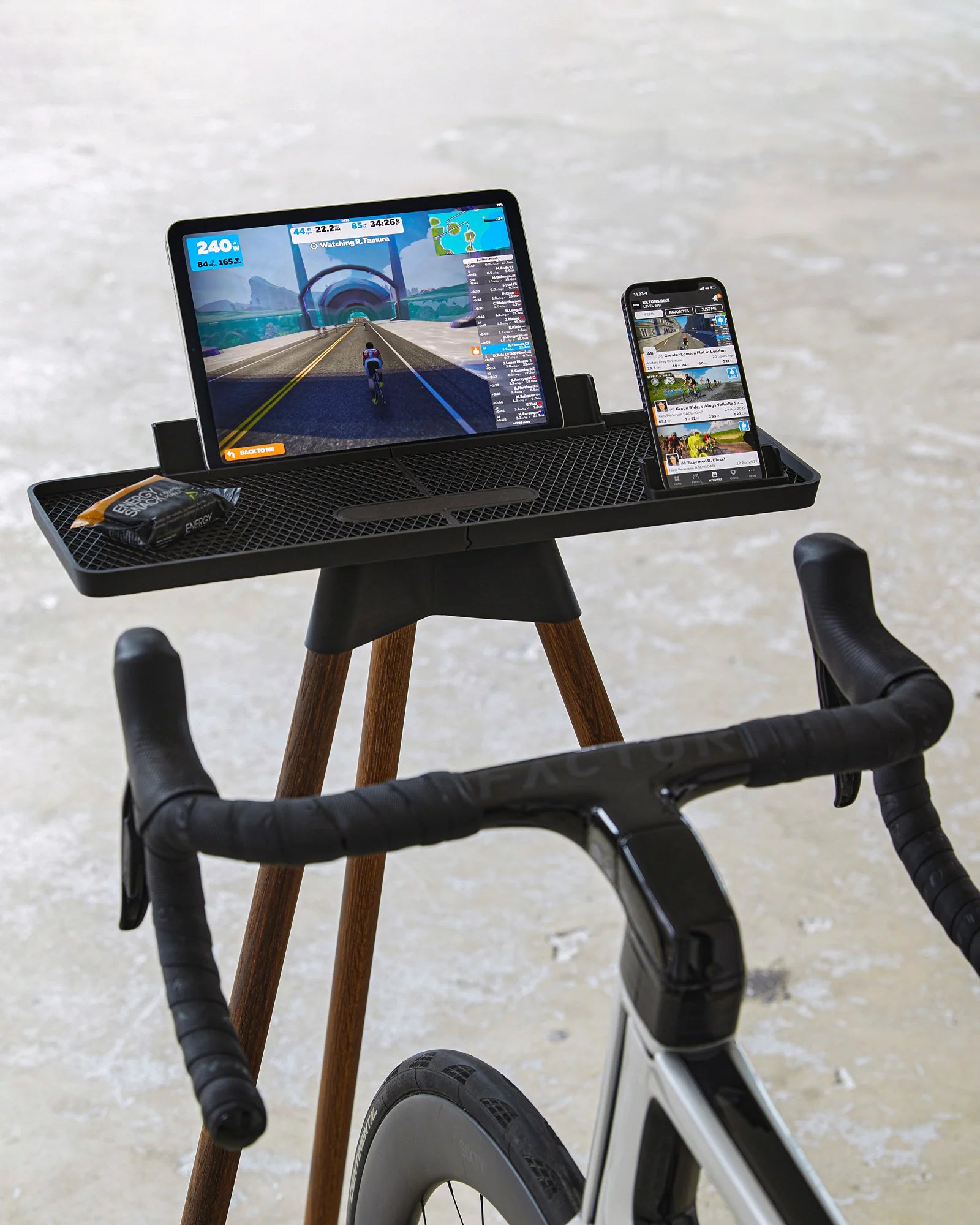 iPad Race Bar